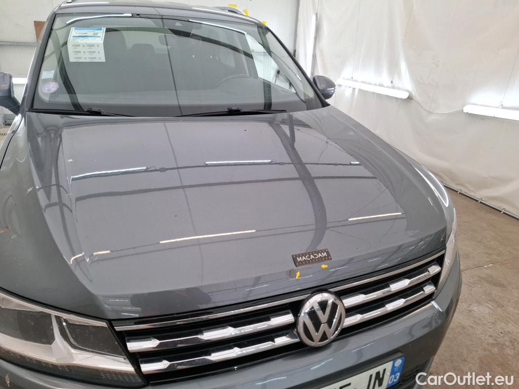  Volkswagen  Tiguan VOLKSWAGEN  Allspace / 2017 / 5P / SUV 1.5 TSI 150 EVO BMV6 Confortline #1