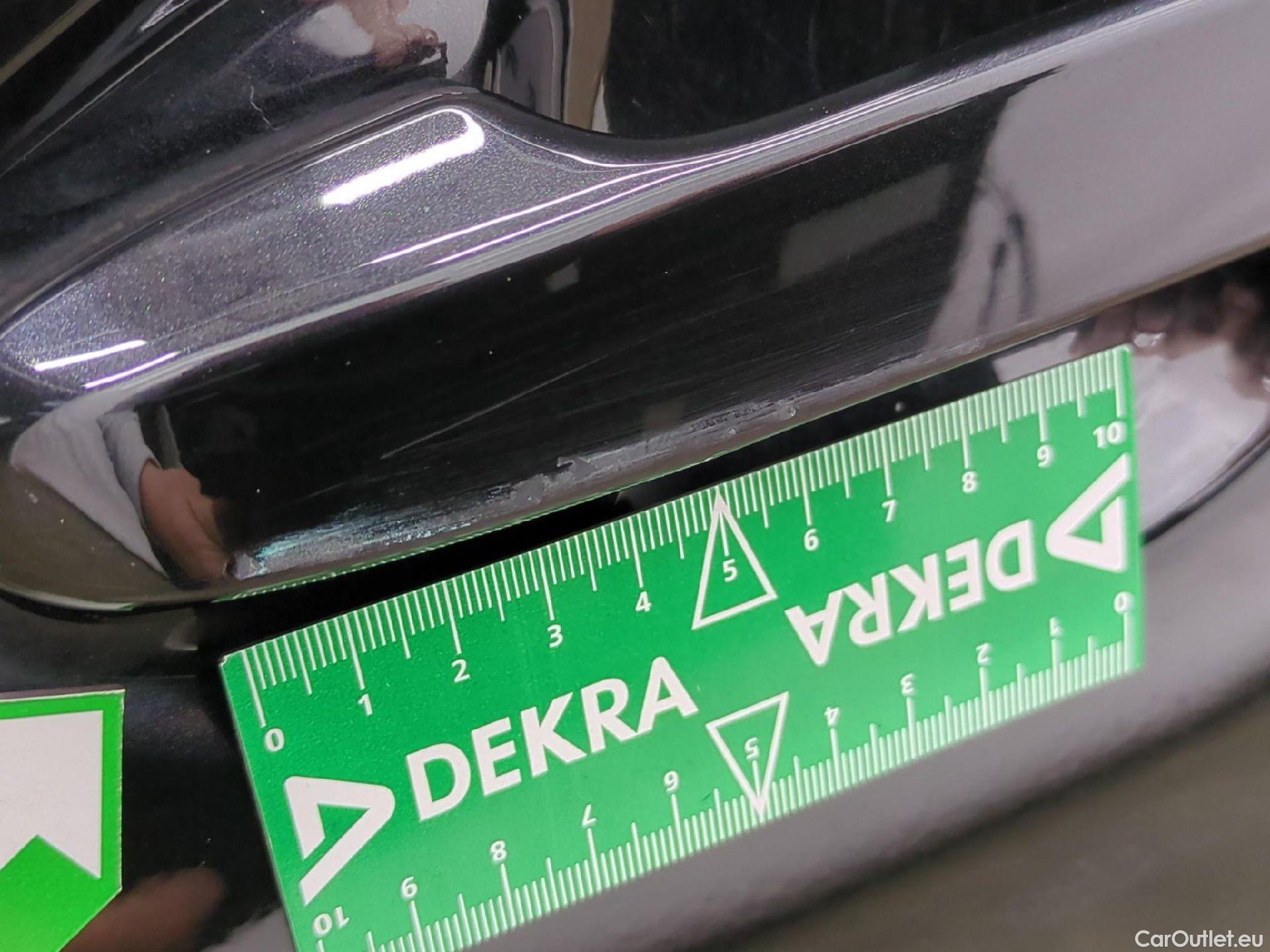  Toyota  Auris TOYOTA  5p Berline 1.8 HYBRID 136 CVT AUTO DESIGN BUSINESS #48