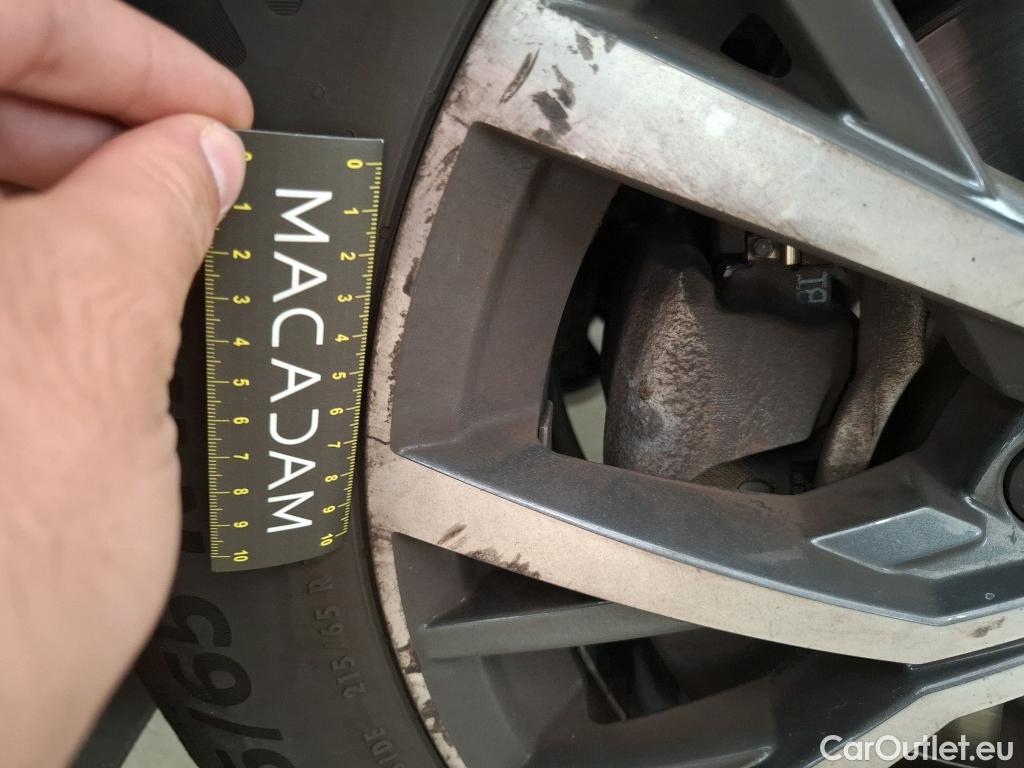  Volkswagen  Tiguan VOLKSWAGEN  Allspace / 2017 / 5P / SUV 1.5 TSI 150 EVO BMV6 Confortline #32