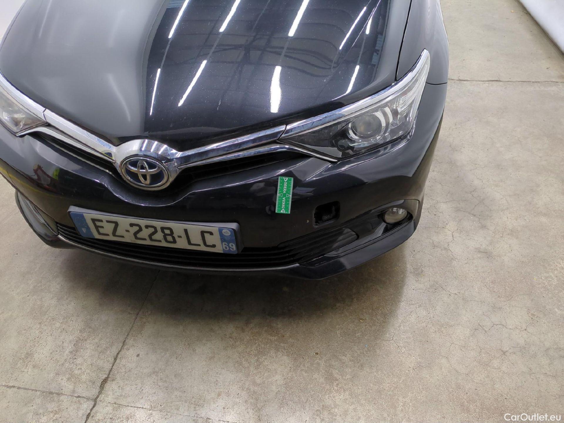  Toyota  Auris TOYOTA  5p Berline 1.8 HYBRID 136 CVT AUTO DESIGN BUSINESS #40
