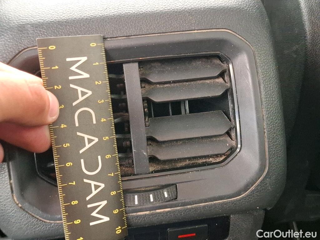  Volkswagen  Tiguan VOLKSWAGEN  Allspace / 2017 / 5P / SUV 1.5 TSI 150 EVO BMV6 Confortline #25