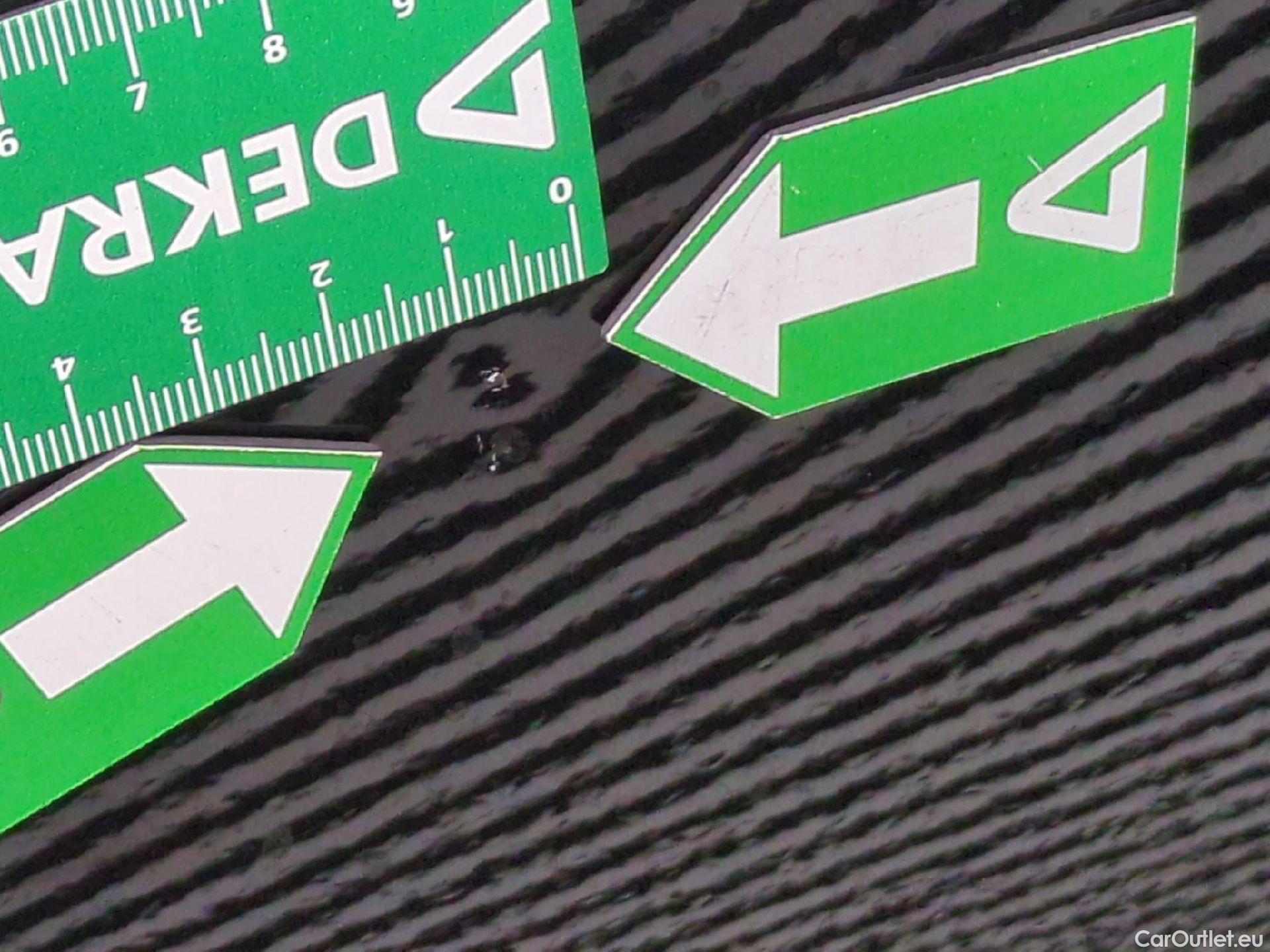  Toyota  Auris TOYOTA  5p Berline 1.8 HYBRID 136 CVT AUTO DESIGN BUSINESS #32