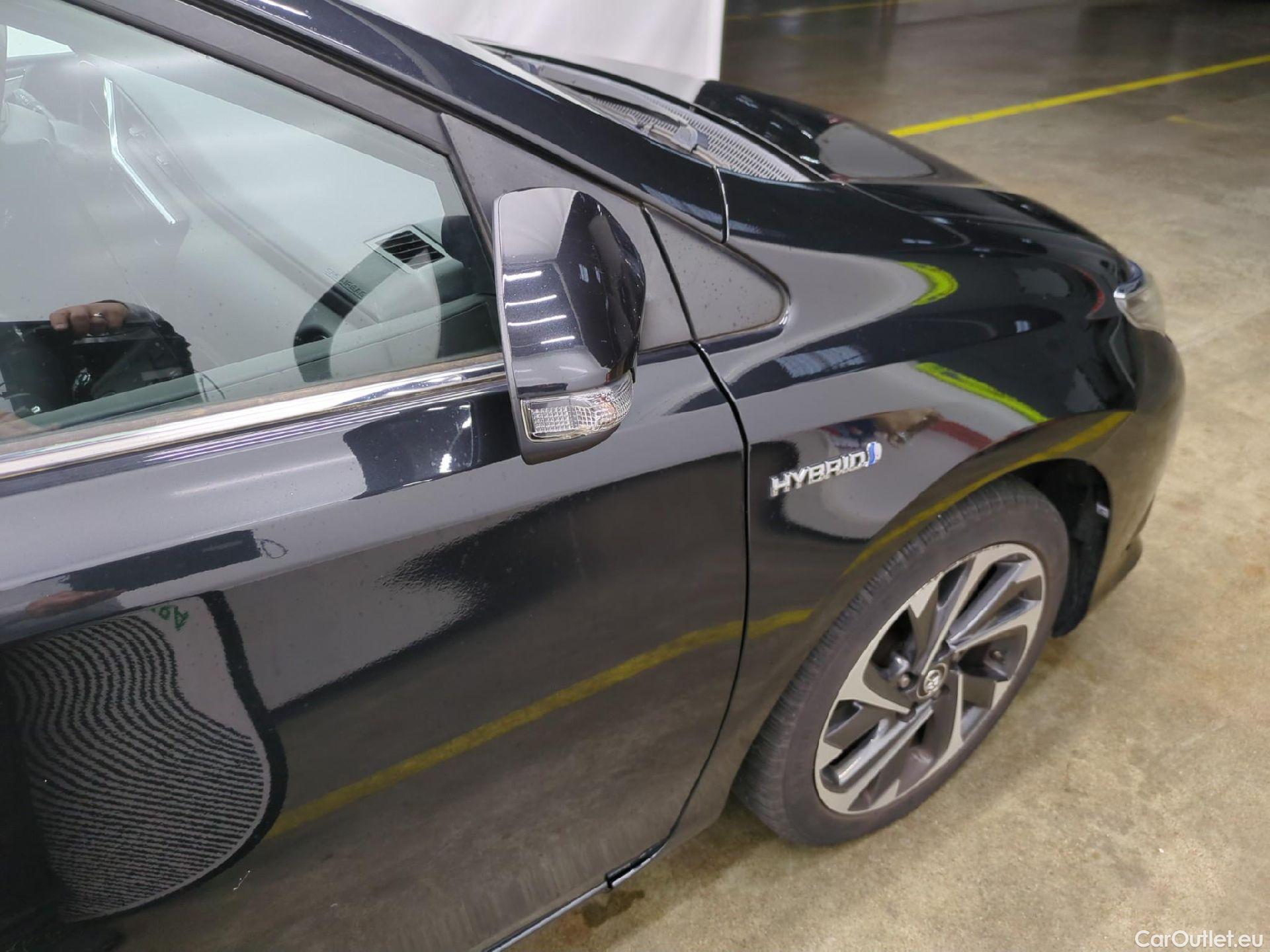  Toyota  Auris TOYOTA  5p Berline 1.8 HYBRID 136 CVT AUTO DESIGN BUSINESS #36