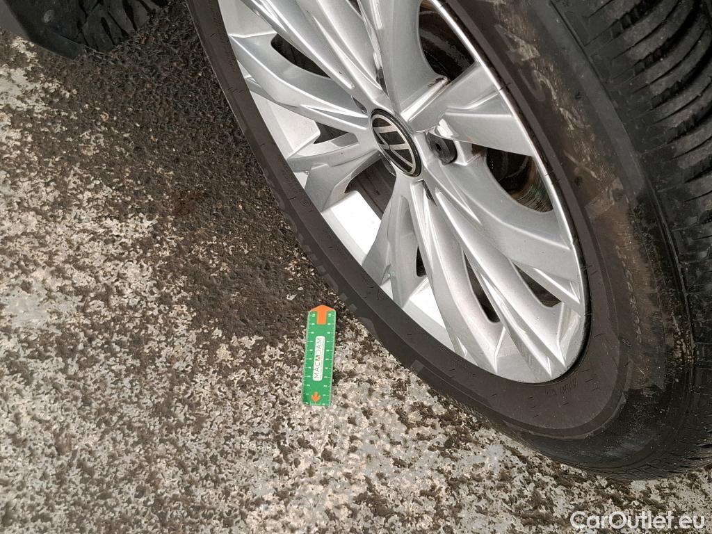  Volkswagen  Tiguan VOLKSWAGEN  5p SUV 1.5 TSI 150 EVO DSG7 Confortline #4