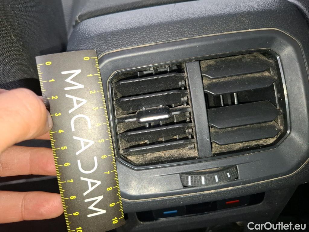  Volkswagen  Tiguan VOLKSWAGEN  Allspace / 2017 / 5P / SUV 1.5 TSI 150 EVO BMV6 Confortline #24