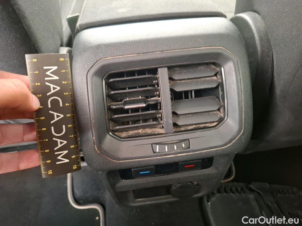  Volkswagen  Tiguan VOLKSWAGEN  Allspace / 2017 / 5P / SUV 1.5 TSI 150 EVO BMV6 Confortline #26