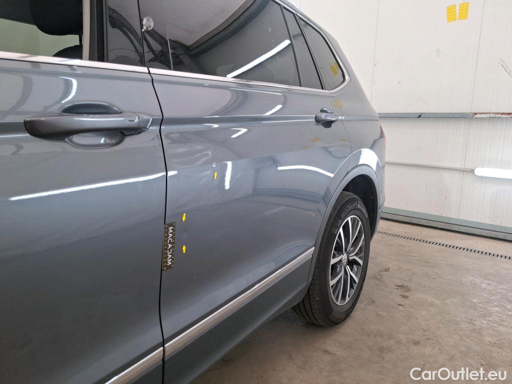  Volkswagen  Tiguan VOLKSWAGEN  Allspace / 2017 / 5P / SUV 1.5 TSI 150 EVO BMV6 Confortline #4