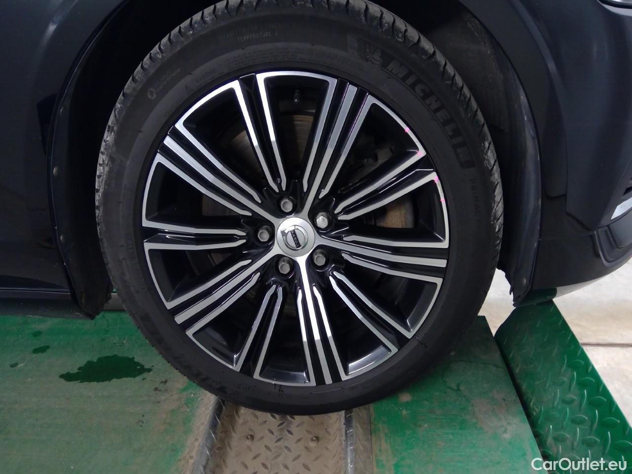  Volvo  V60  T6 350 Ins.Ex.Rec. AWD Aut #32