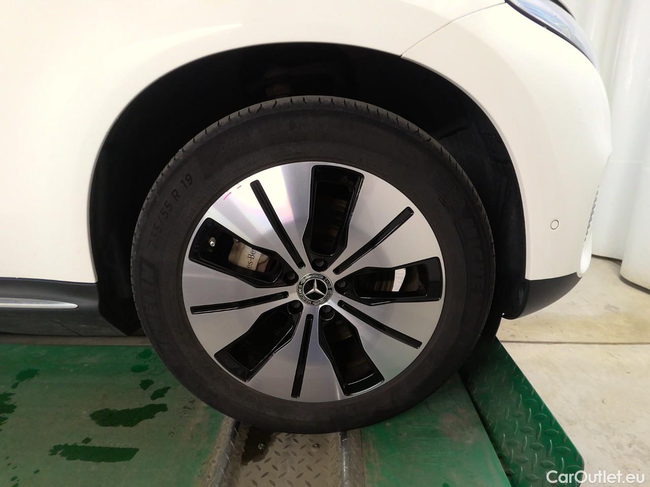  Mercedes  EQC  400 SE Edition 4Matic Aut #3