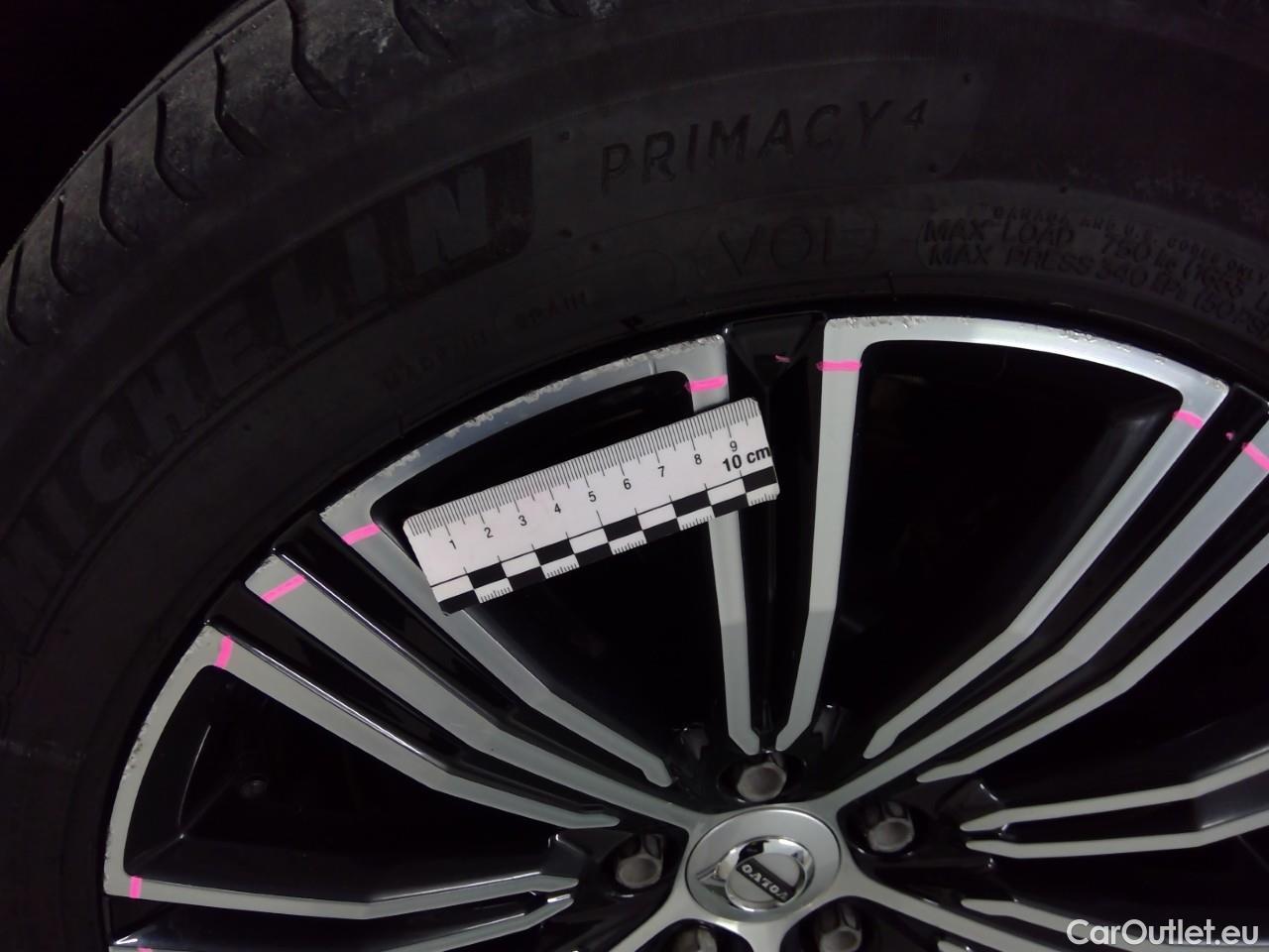  Volvo  V60  T6 350 Ins.Ex.Rec. AWD Aut #24