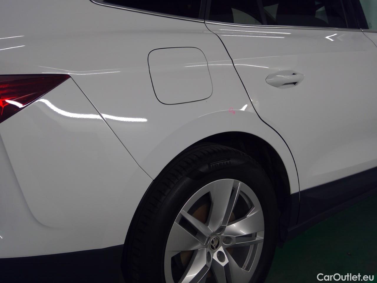  Skoda  ENYAQ  iV80 5d #8