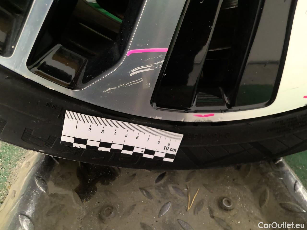  Volvo  V90  T6 350 Cor.Ed.Rec. AWD Aut #10