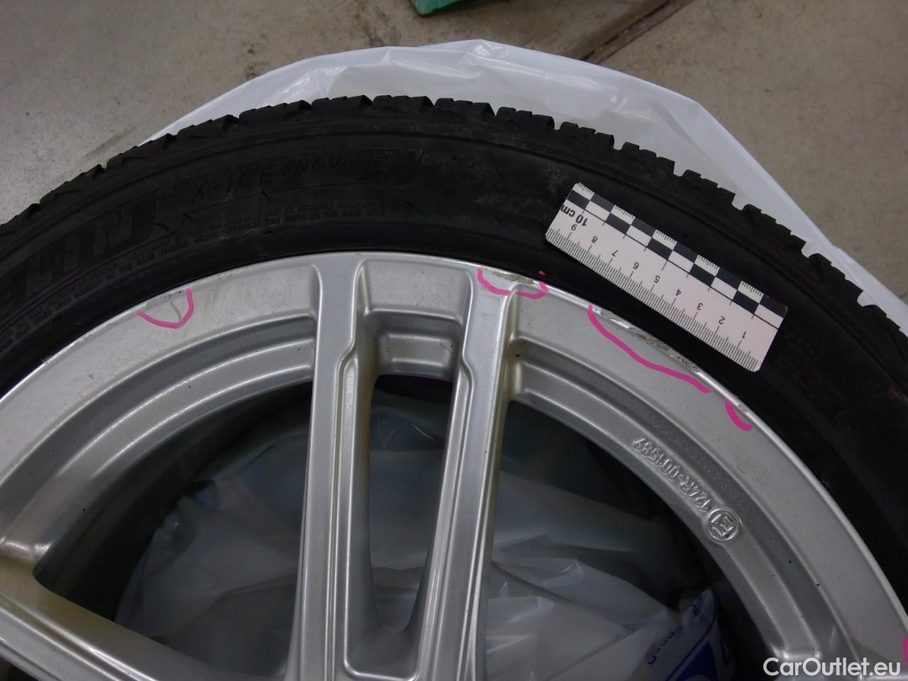  Volvo  V60  T6 350 Ins.Ex.Rec. AWD Aut #1