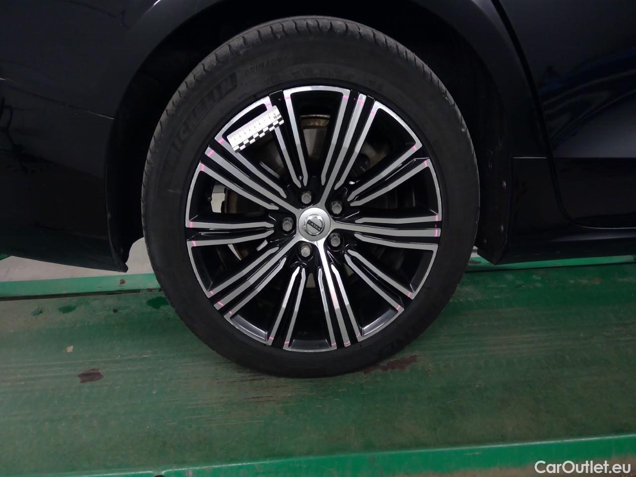  Volvo  V60  T6 350 Ins.Ex.Rec. AWD Aut #23