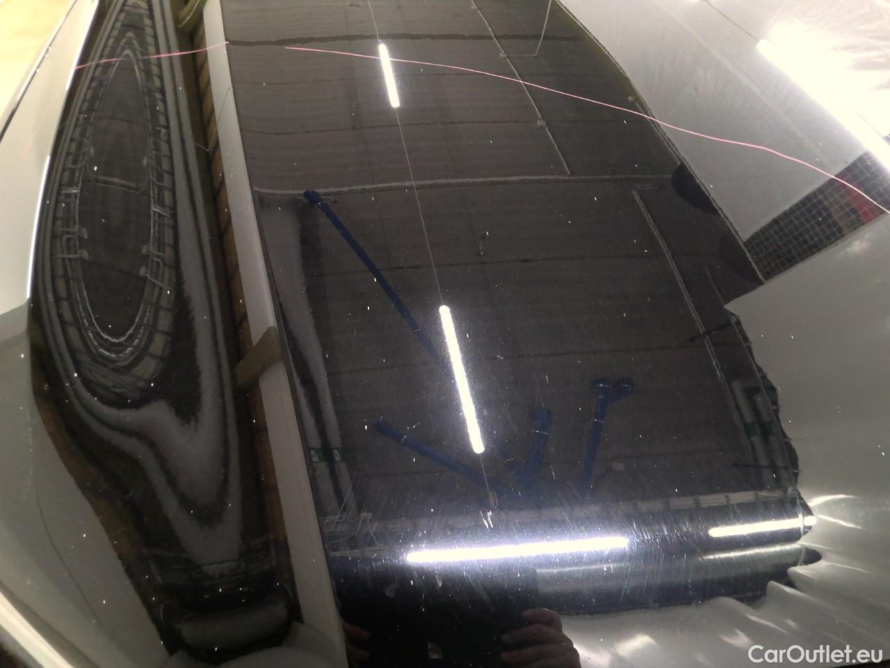  Volvo  V90  T6 350 Cor.Ed.Rec. AWD Aut #26