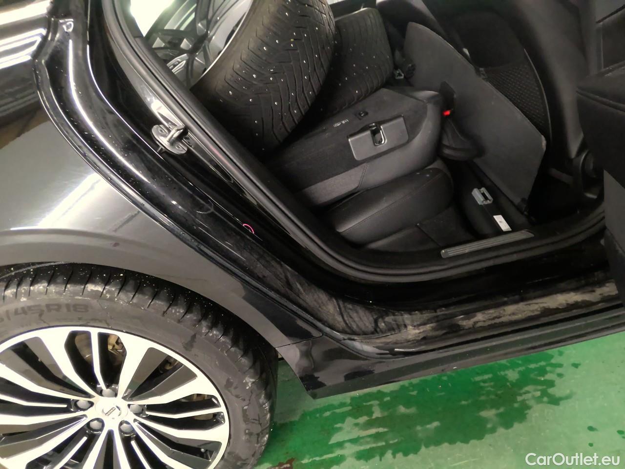  Volvo  V90  T6 350 Cor.Ed.Rec. AWD Aut #17