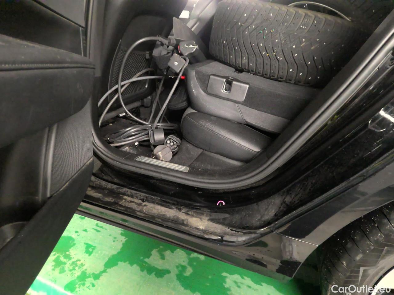  Volvo  V90  T6 350 Cor.Ed.Rec. AWD Aut #28