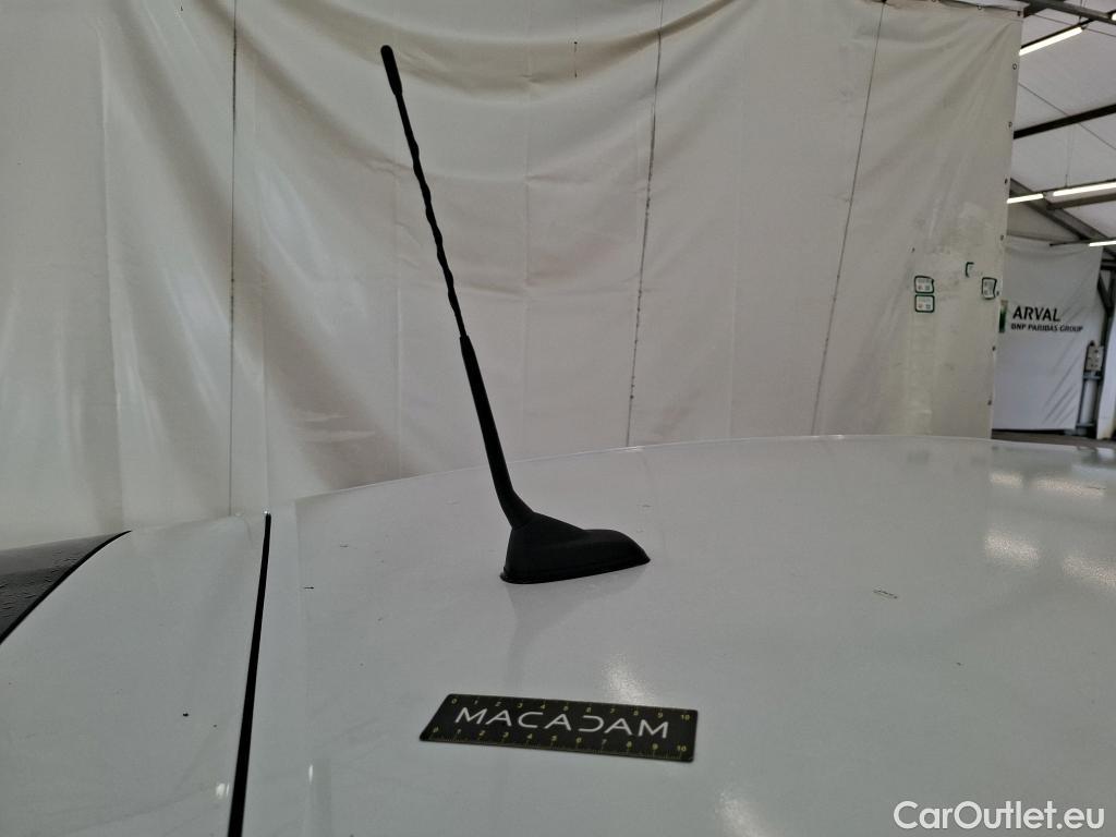  Peugeot  208  (e-) Active Business 50kWh BVA #8