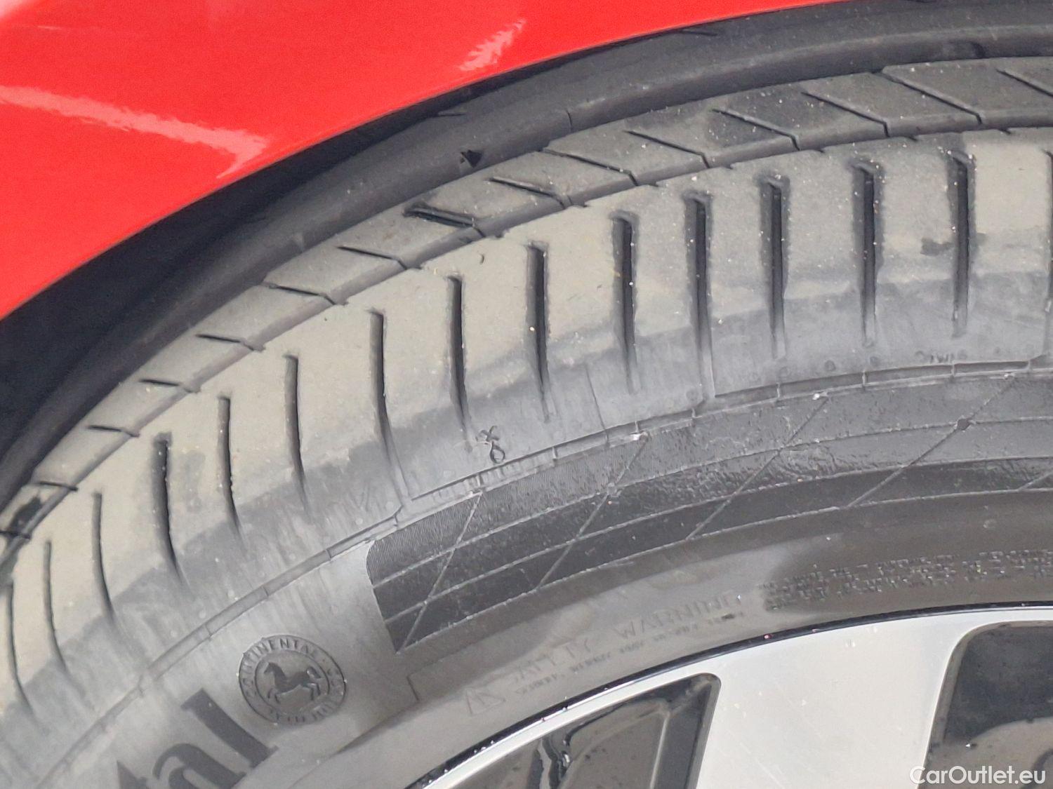  Jaguar  F-PACE Jaguar,  FL'20, Jaguar  D165 AWD Auto S 5d #32