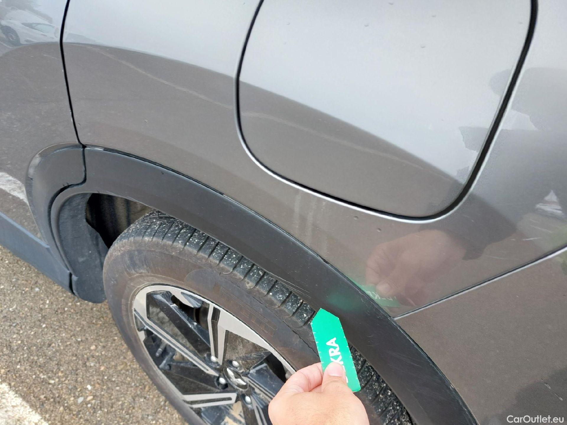  Mitsubishi  Eclipse MITSUBISHI  Cross / 2021 / 5P / todoterreno 2.4 PHEV Kaiteki Auto 4WD #9