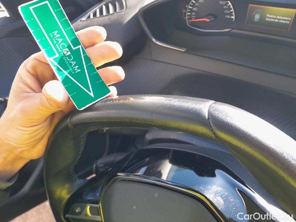  Peugeot  2008 PEUGEOT  / 2019 / 5P / todoterreno Allure Pack BlueHDI 81kW (110CV) #43