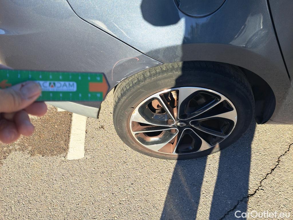  Renault  Megane RENAULT MÉGANE 5p 3G familiar Sp. Tou. Bose Energy dCi 130 S&S Euro 6 #12