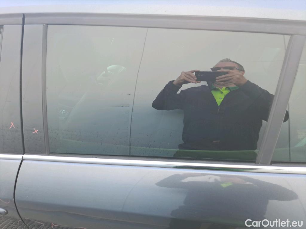  Renault  Megane RENAULT MÉGANE 5p 3G familiar Sp. Tou. Bose Energy dCi 130 S&S Euro 6 #19