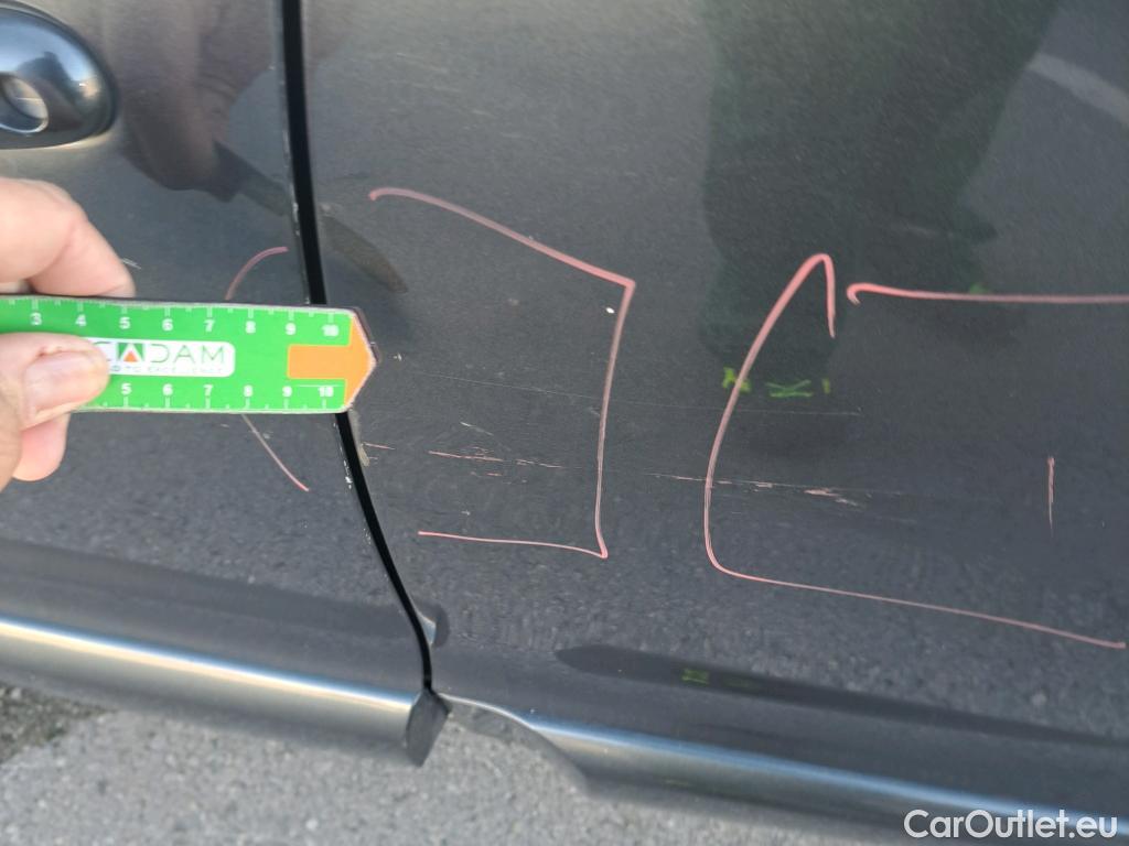  Renault  Megane RENAULT MÉGANE 5p 3G familiar Sp. Tou. Bose Energy dCi 130 S&S Euro 6 #3