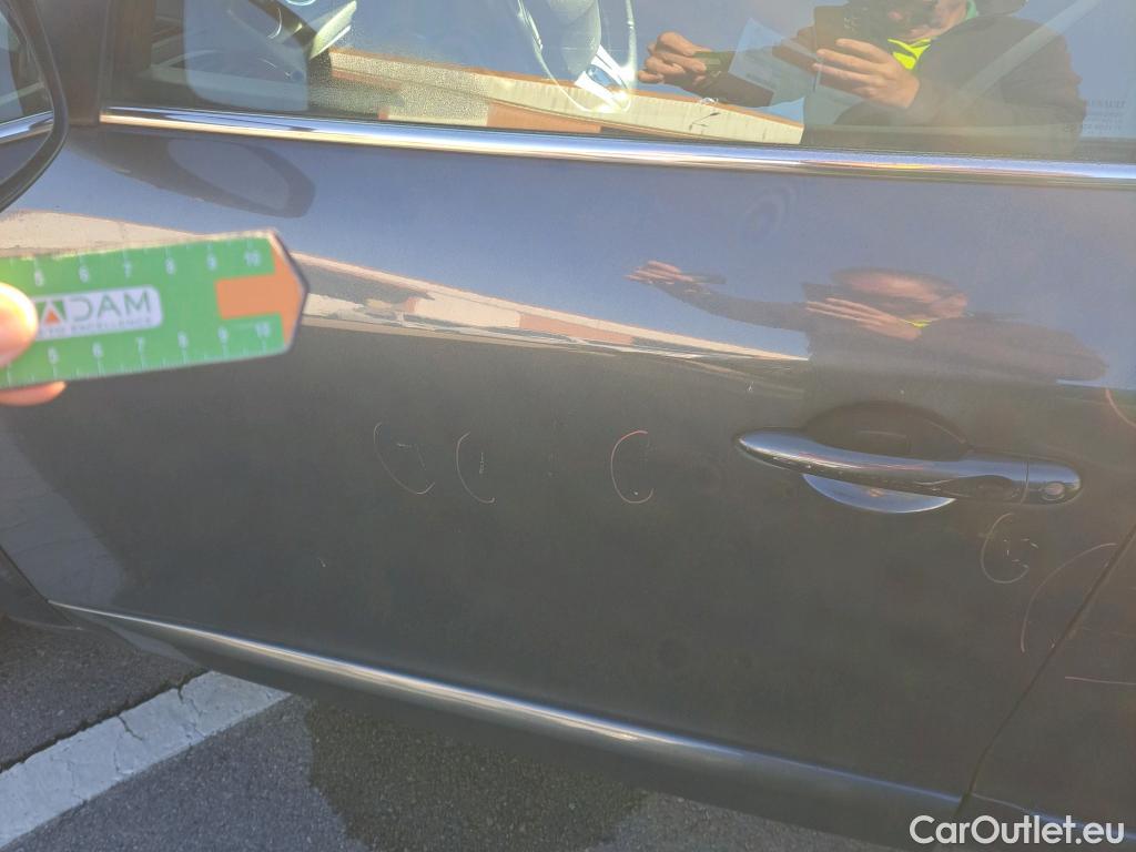  Renault  Megane RENAULT MÉGANE 5p 3G familiar Sp. Tou. Bose Energy dCi 130 S&S Euro 6 #59