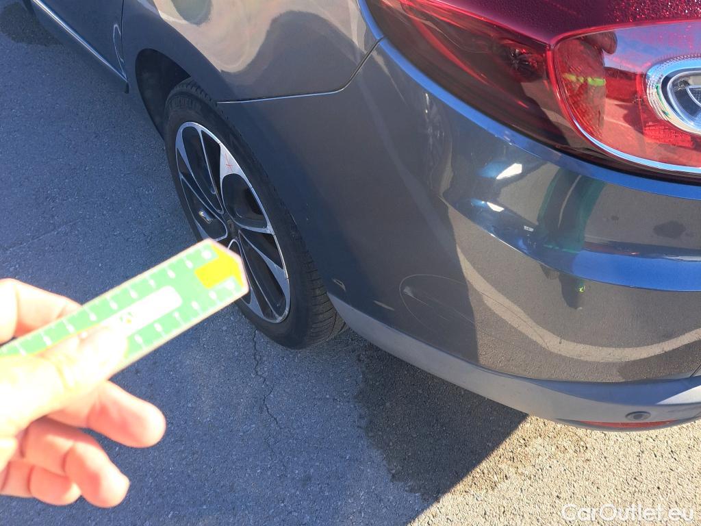  Renault  Megane RENAULT MÉGANE 5p 3G familiar Sp. Tou. Bose Energy dCi 130 S&S Euro 6 #37