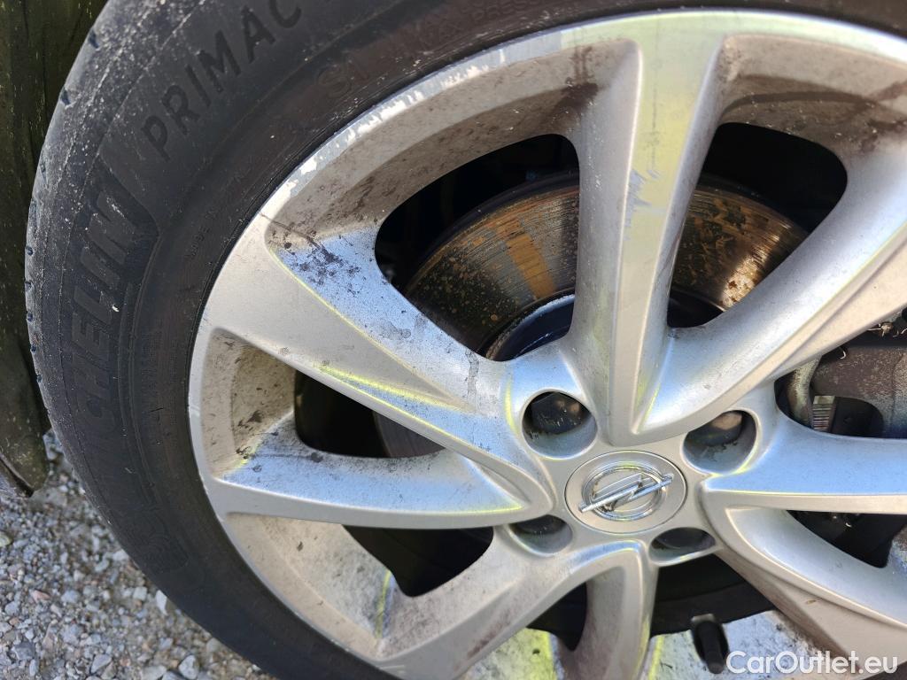  Opel  Corsa OPEL  / 2019 / 5P / berlina con portón 1.5D DT 74kW (100CV) Edition #15