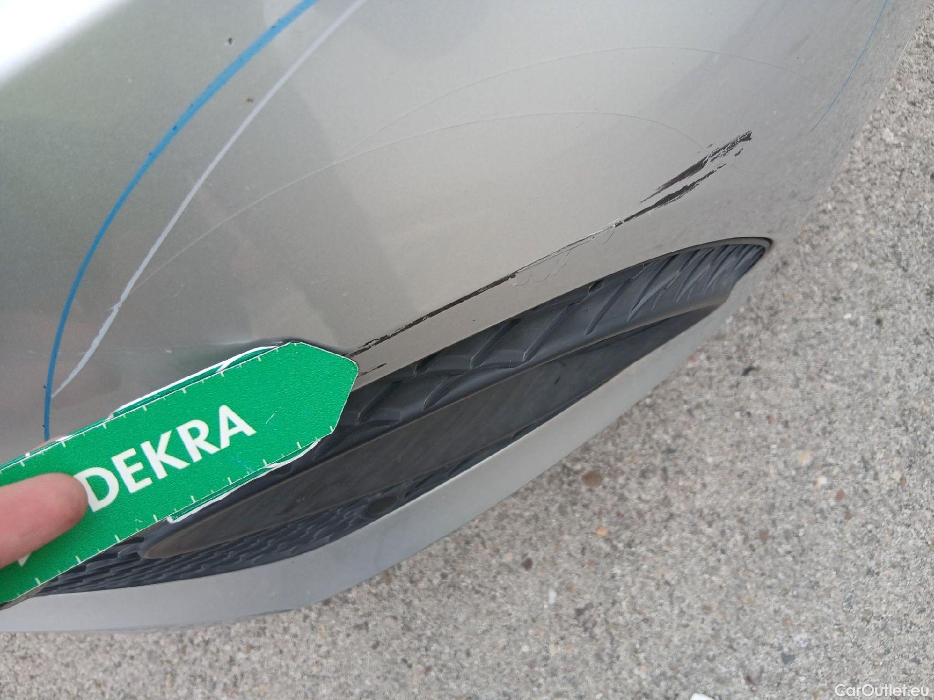  Mercedes  GLA MERCEDES-BENZ  / 2020 / 5P / todoterreno  250 e #5