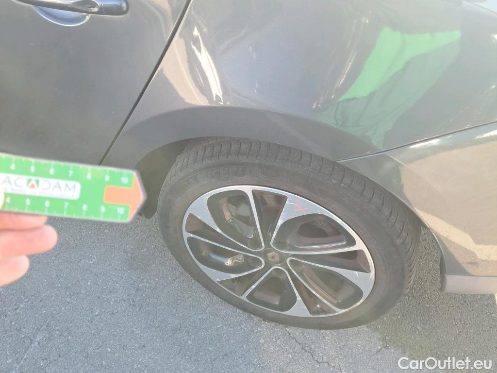  Renault  Megane RENAULT MÉGANE 5p 3G familiar Sp. Tou. Bose Energy dCi 130 S&S Euro 6 #4