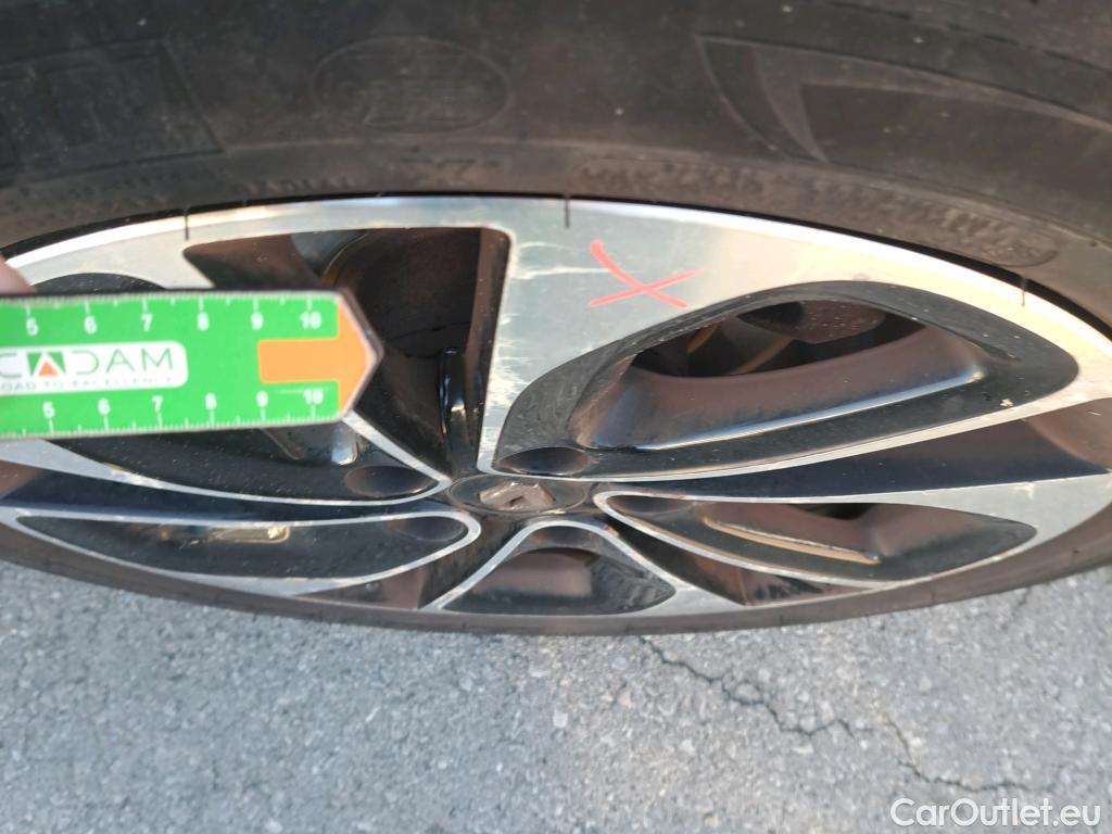  Renault  Megane RENAULT MÉGANE 5p 3G familiar Sp. Tou. Bose Energy dCi 130 S&S Euro 6 #5