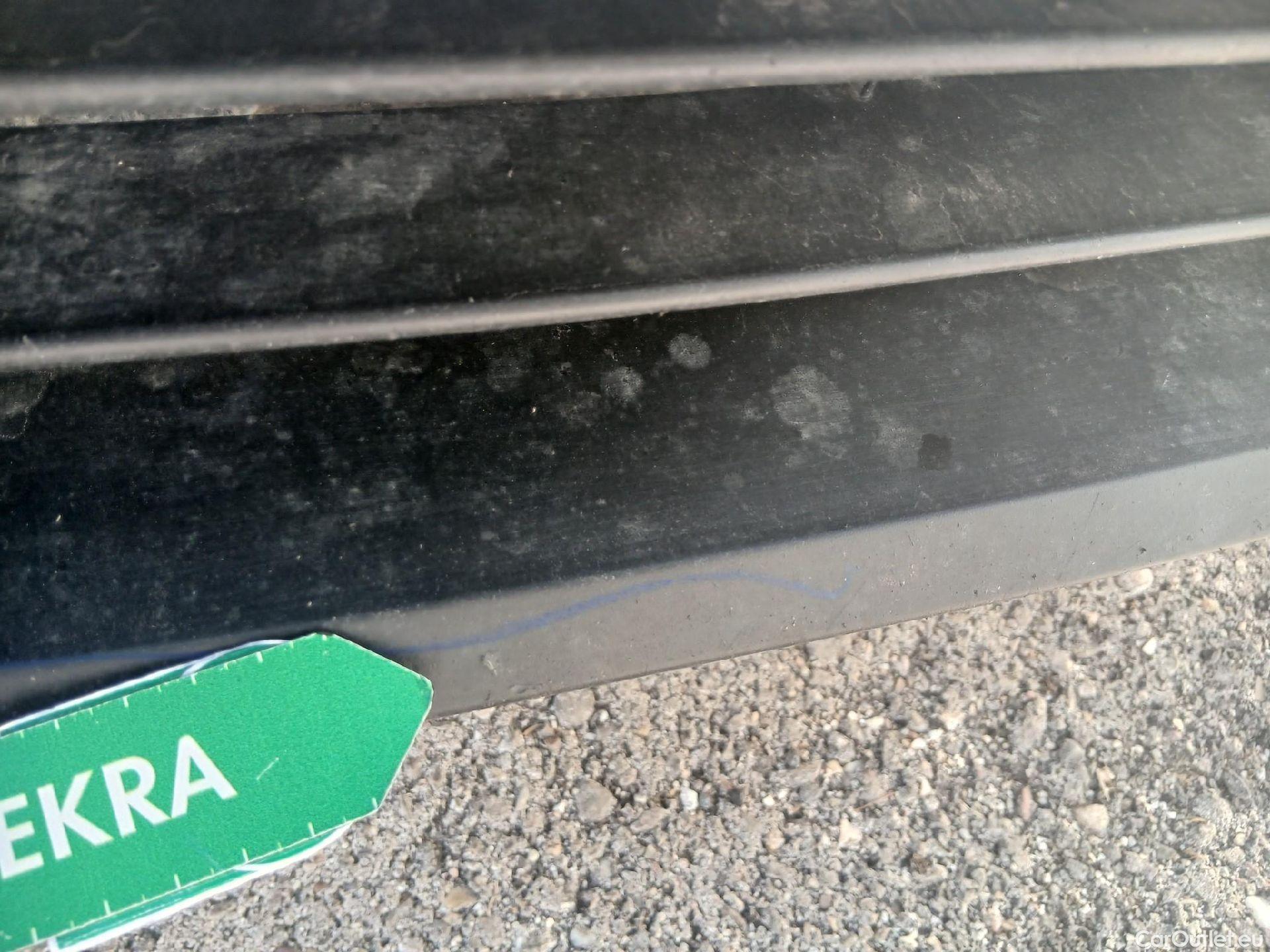  Nissan  Qashqai NISSAN  / 2021 / 5P / todoterreno DIG-T 103kW (140CV) mHEV 4x2 Acenta #19