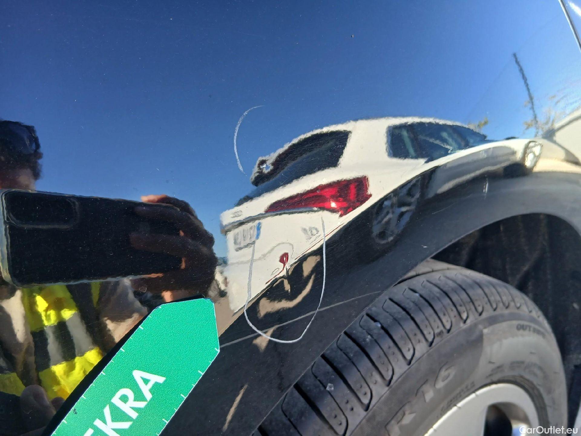  Bmw  Serie 1  Berlina 116d 1.5 115CV AT7 E6d #26