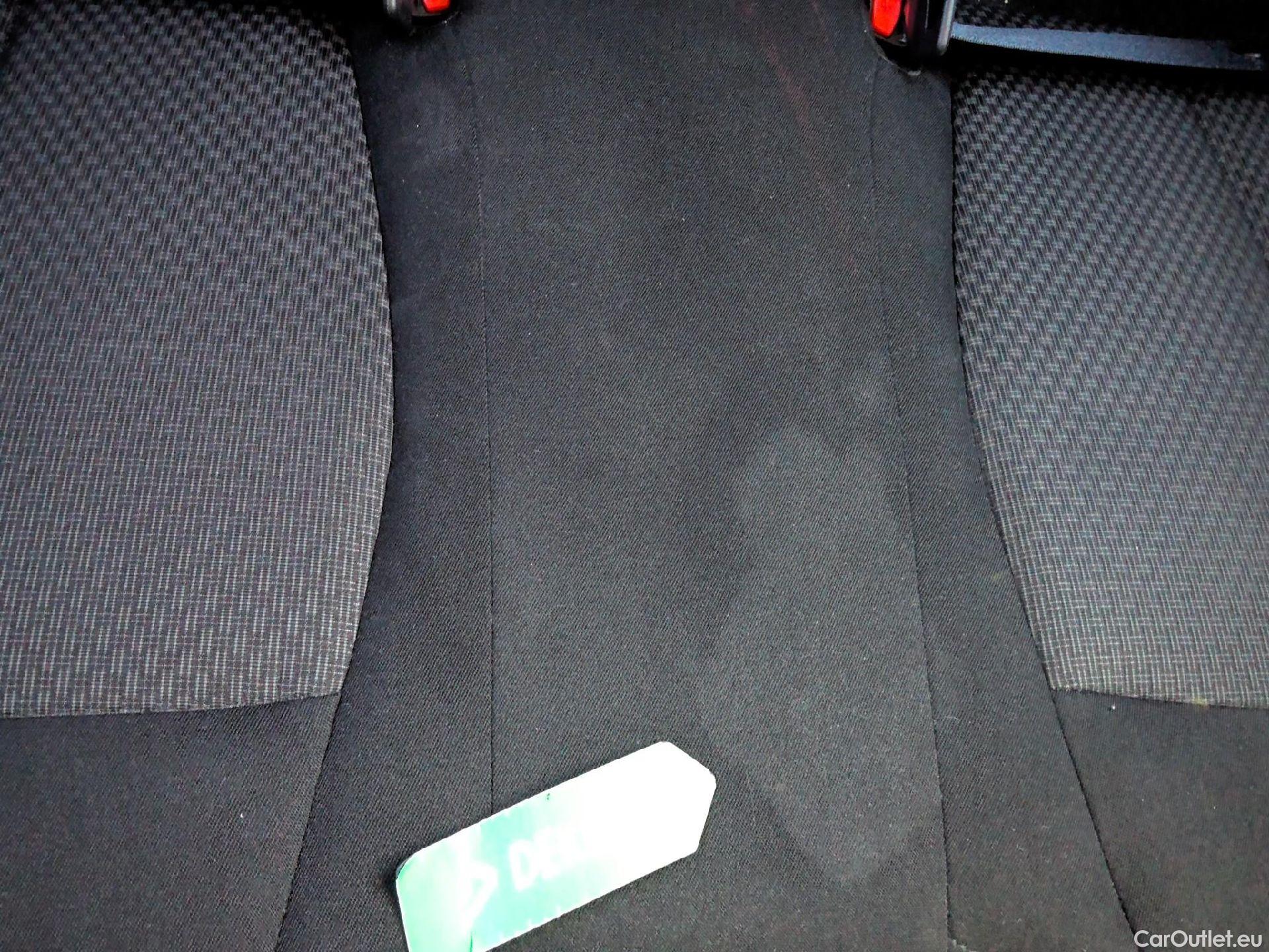  Bmw  Serie 1  Berlina 116d 1.5 115CV AT7 E6d #36