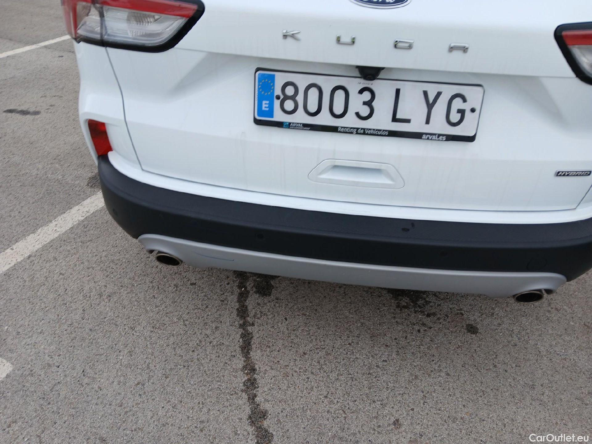  Ford  Kuga FORD  / 2019 / 5P / todoterreno Titanium 2.5 Duratec FHEV 140kW Auto #10