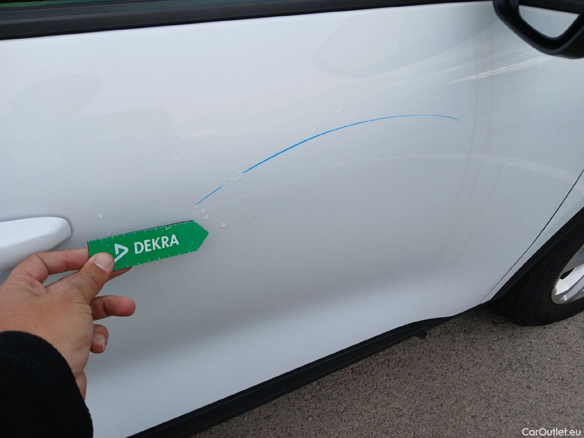  Ford  Kuga FORD  / 2019 / 5P / todoterreno Titanium 2.5 Duratec FHEV 140kW Auto #15