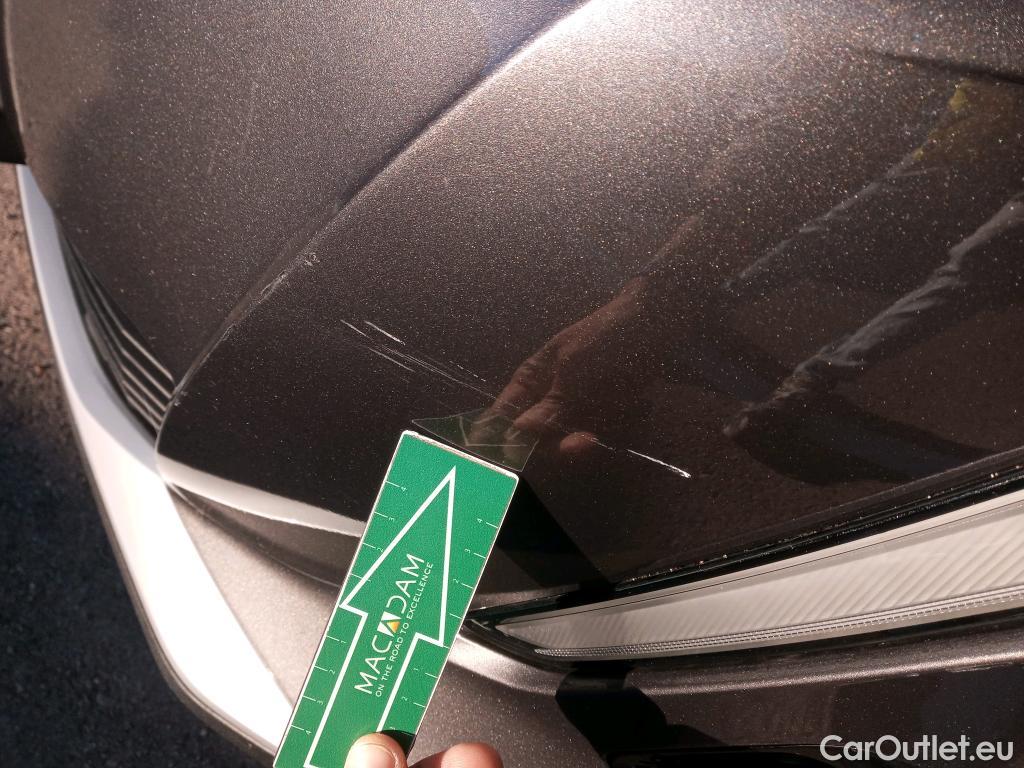  Peugeot  2008 PEUGEOT  / 2019 / 5P / todoterreno Allure Pack Puretech 130 S&S EAT8 (AC2) #21