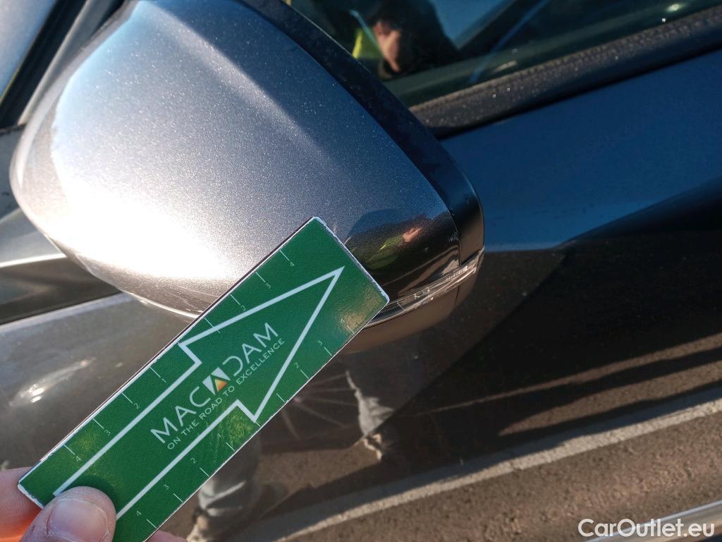  Peugeot  2008 PEUGEOT  / 2019 / 5P / todoterreno Allure Pack Puretech 130 S&S EAT8 (AC2) #43