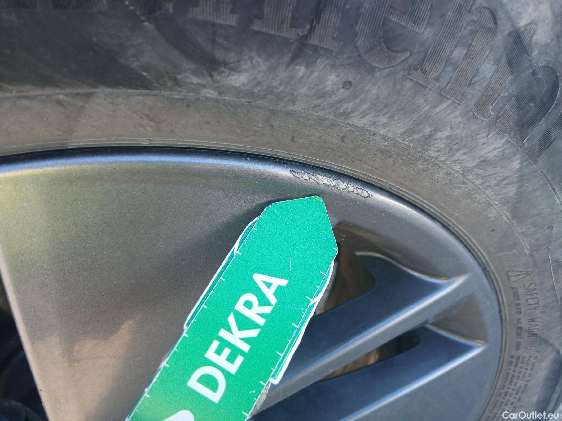  Nissan  Qashqai NISSAN  / 2021 / 5P / todoterreno DIG-T 103kW (140CV) mHEV 4x2 Acenta #33