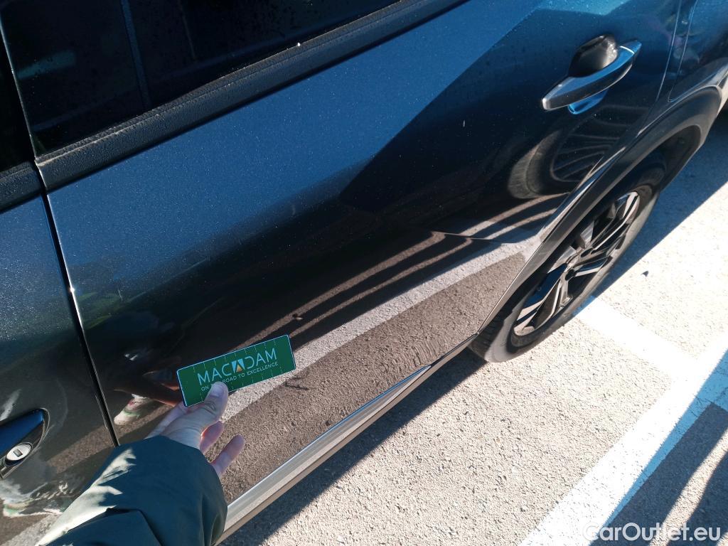  Peugeot  2008 PEUGEOT  / 2019 / 5P / todoterreno Allure Pack Puretech 130 S&S EAT8 (AC2) #16