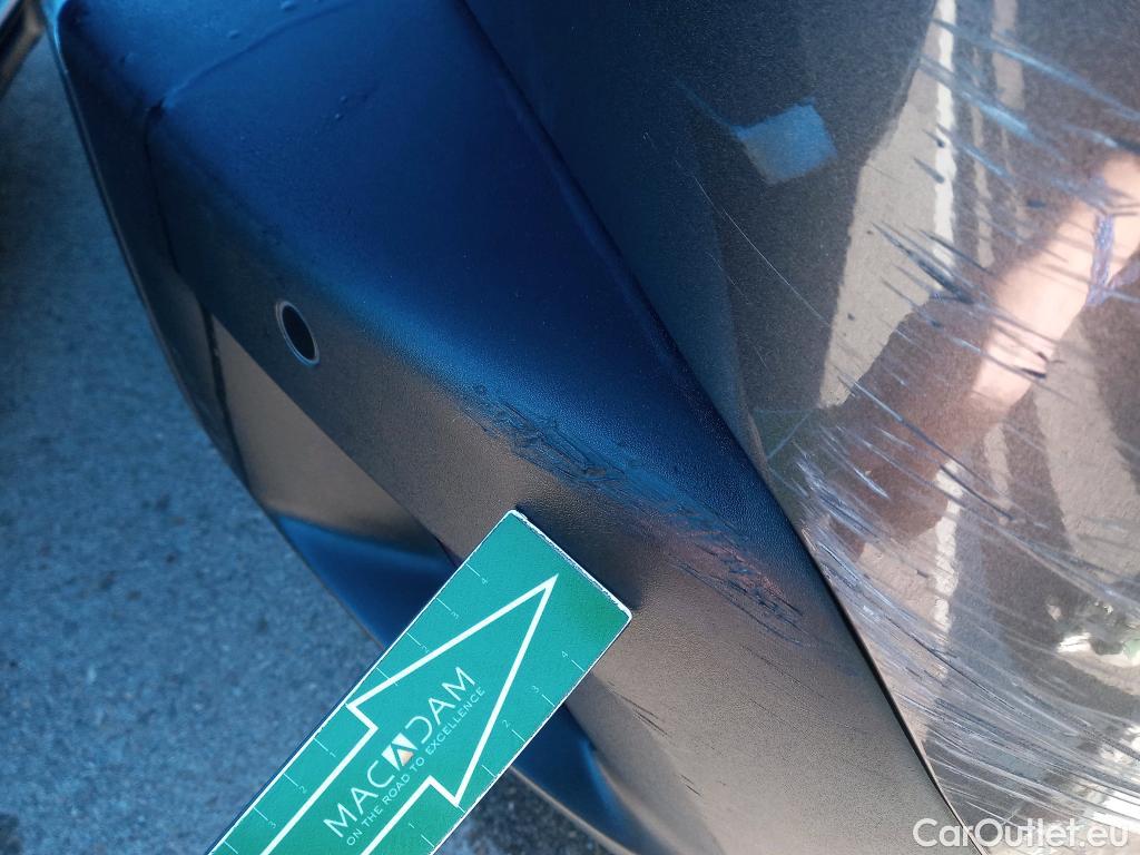  Peugeot  2008 PEUGEOT  / 2019 / 5P / todoterreno Allure Pack Puretech 130 S&S EAT8 (AC2) #23