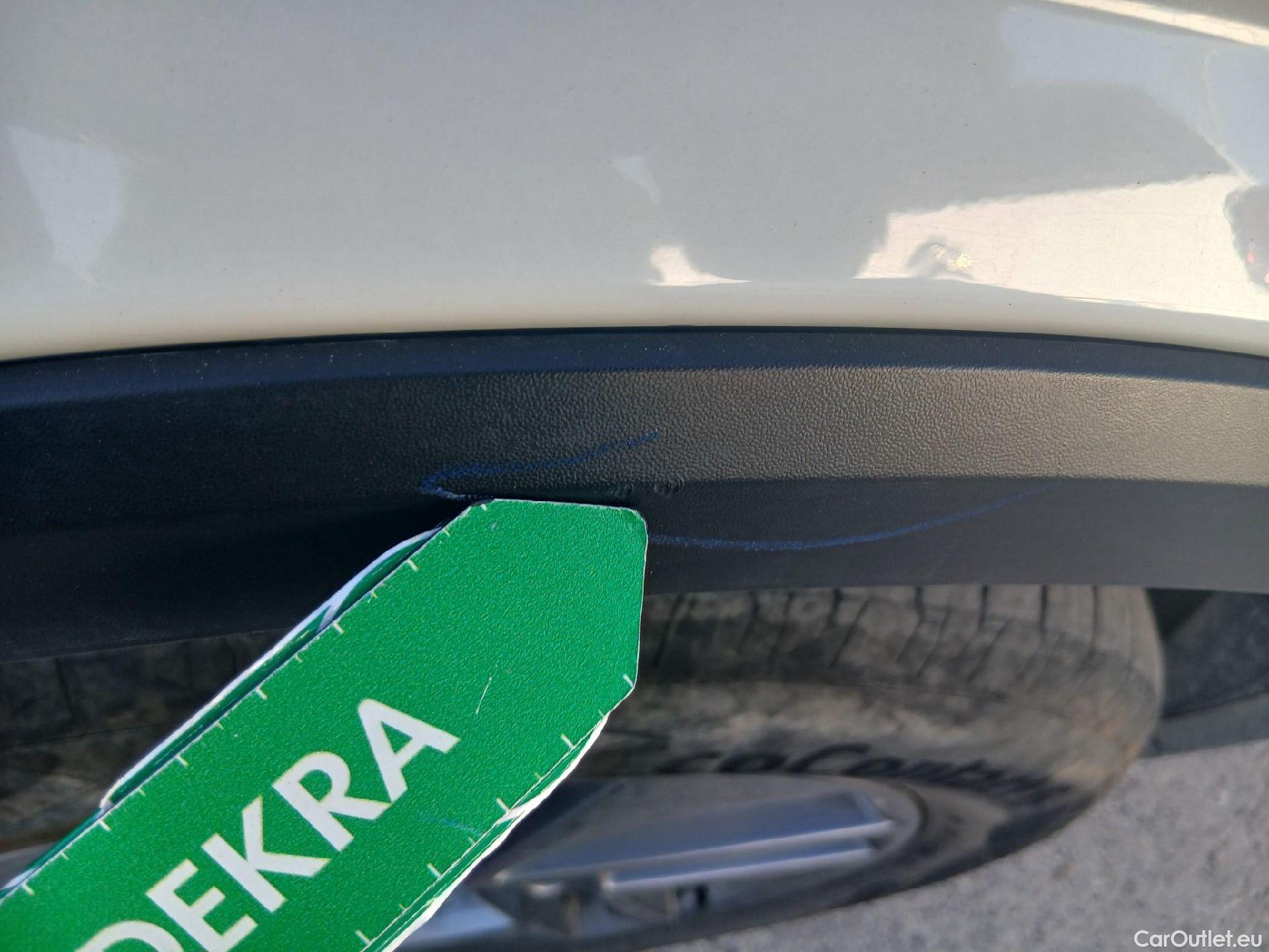  Nissan  Qashqai NISSAN  / 2021 / 5P / todoterreno DIG-T 103kW (140CV) mHEV 4x2 Acenta #31