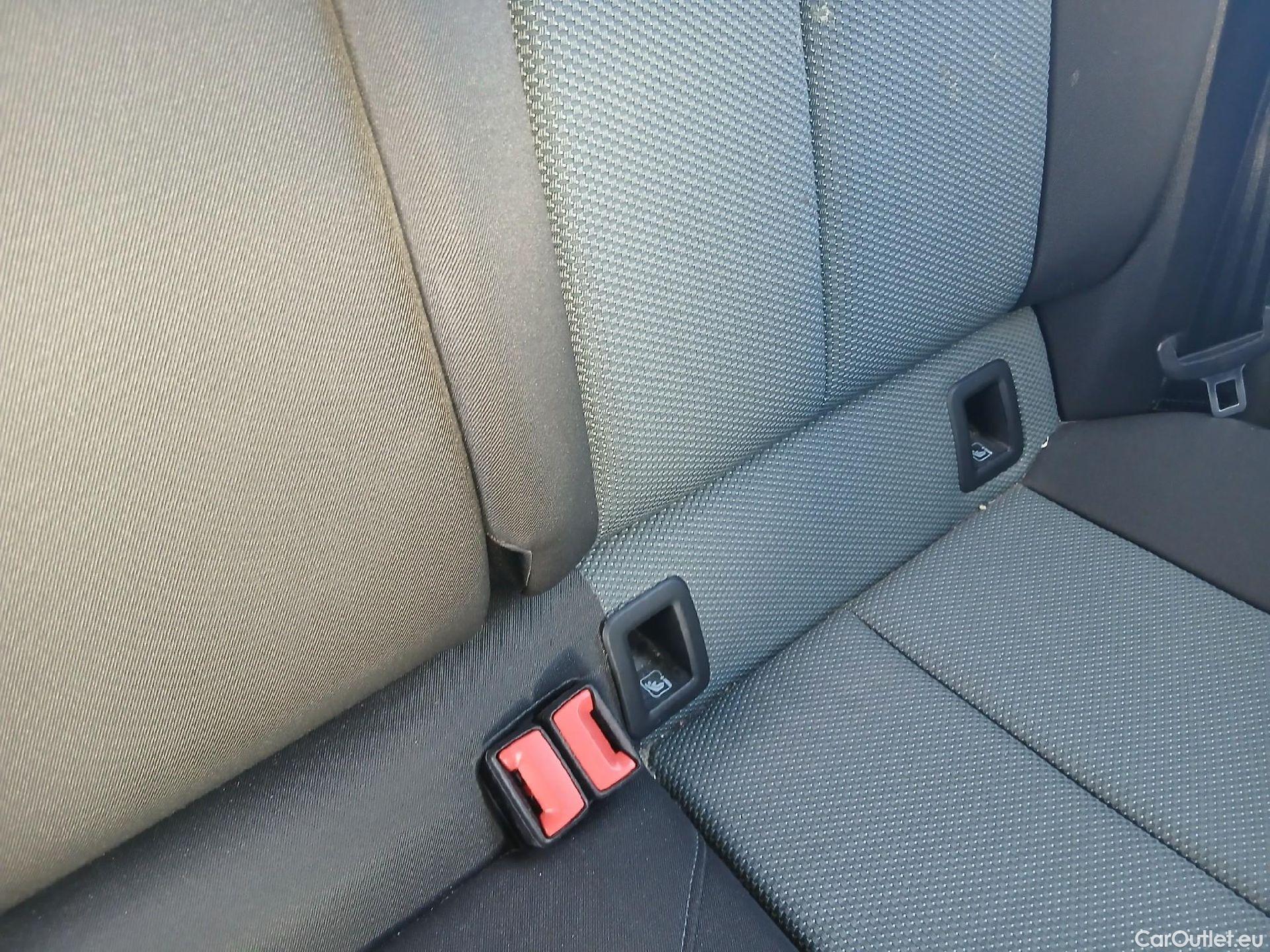  Audi  Q2 AUDI  / 2016 / 5P / todoterreno Design 30 TFSI 85kW (116CV) S tronic (AC) #43