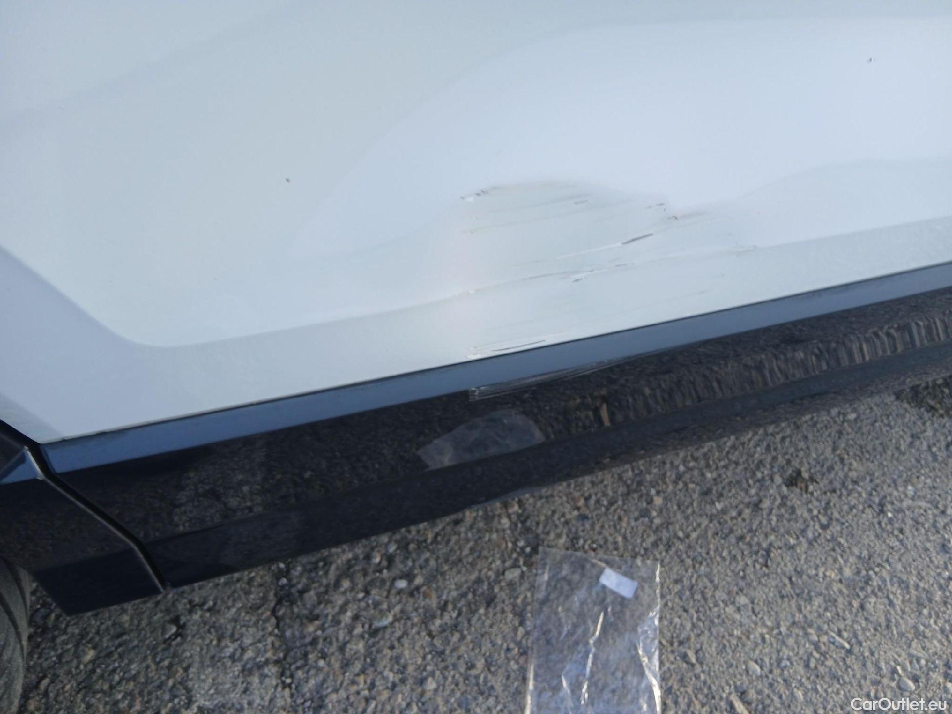  Audi  Q2 AUDI  / 2016 / 5P / todoterreno Design 30 TFSI 85kW (116CV) S tronic (AC) #32