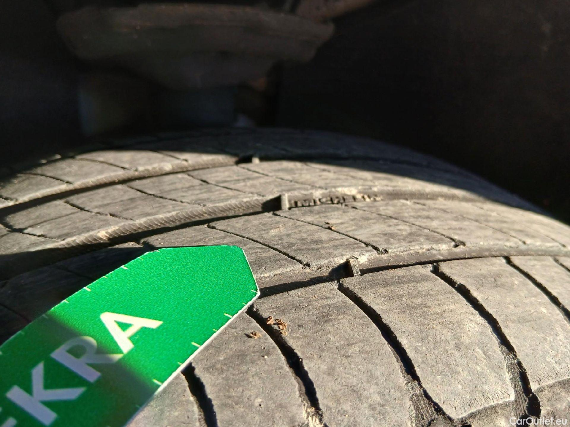  Audi  Q2 AUDI  / 2020 / 5P / todoterreno Advanced 35 TFSI 110kW (150CV) S tronic (AC) #7