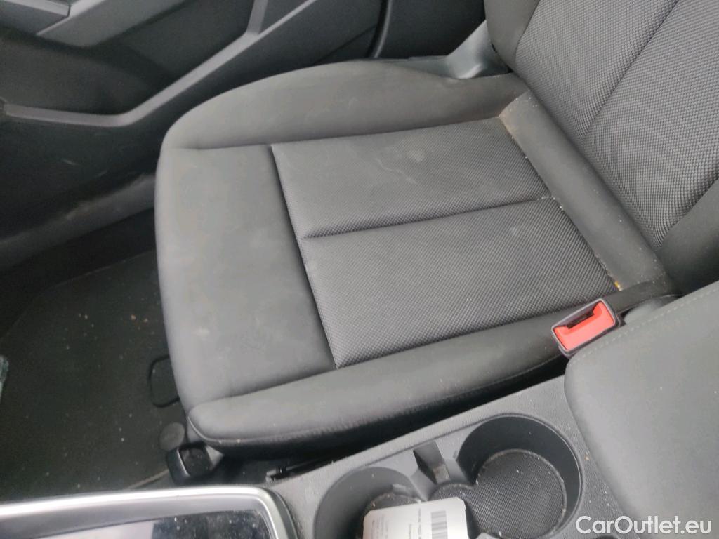  Audi  A3 AUDI  / 2020 / 5P / berlina con portón Sportback 30 TFSI 81kW (110CV) S tronic #46