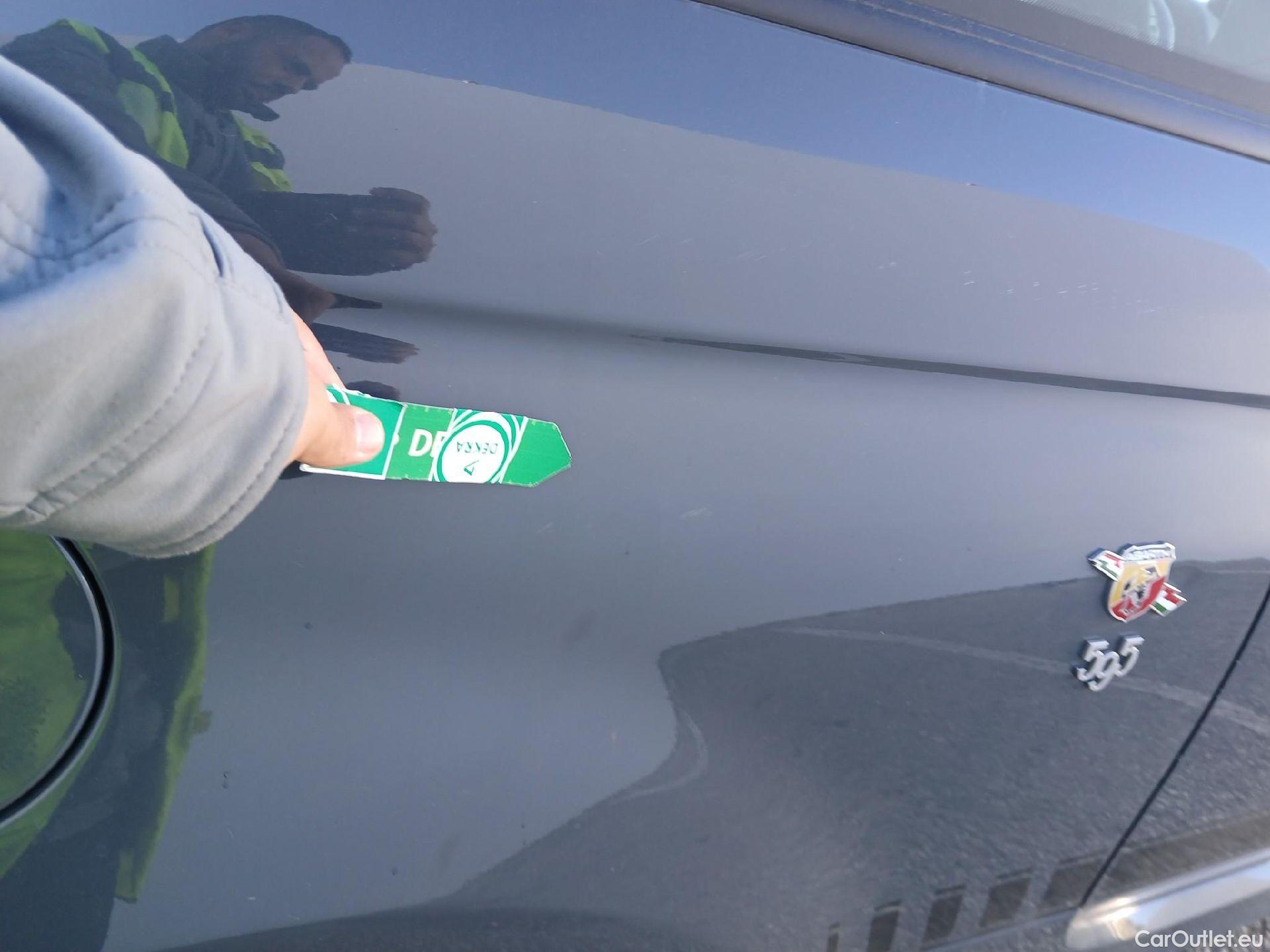  Abarth  500 ABARTH  / 2008 / 3P / berlina con portón 1.4 16v T-Jet 595 107kW (145CV) E6D #23